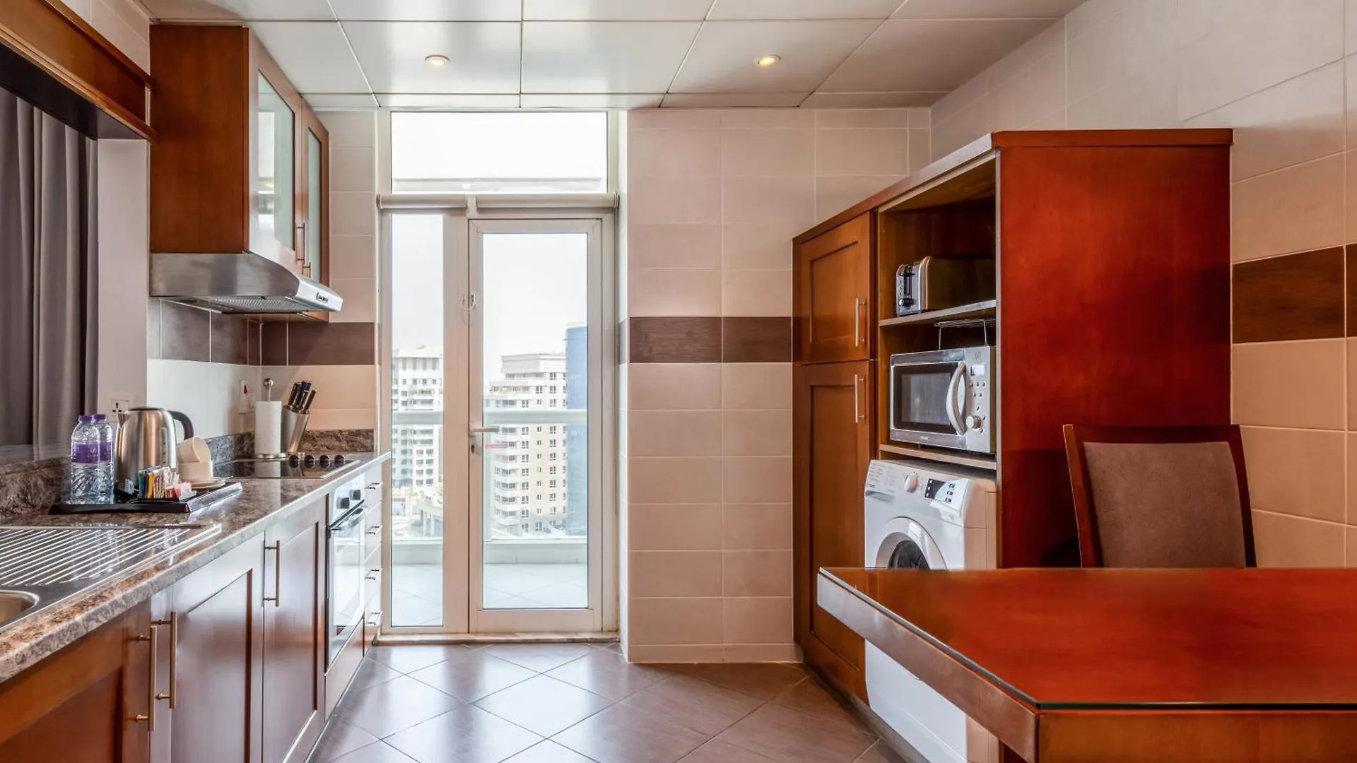 Aparthotel Flora Creek Deluxe Hotel Apartments, Dubai